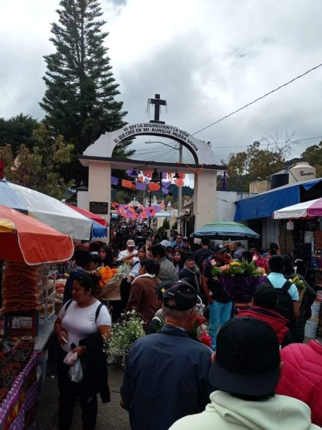 Más de 15 mil personas se esperan este 2 de noviembre en el panteón de San Cristóbal de Las Casas 