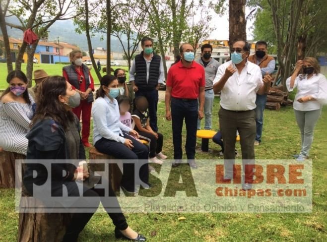 Entrega Ayuntamiento de San Cristóbal de Las Casas Juego infantil inclusivo en Los Eucaliptos