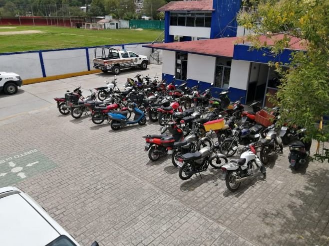 Aseguran motocicletas por violar el reglamento de tránsito