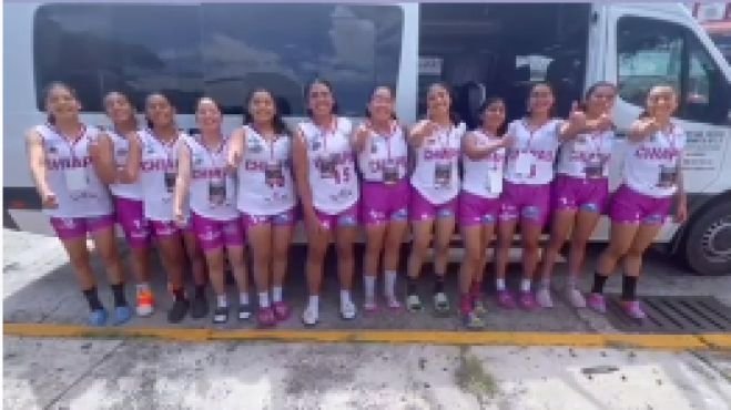 Apoya Enoc Hernández a Chiapas en evento nacional de básquetbol femenil.