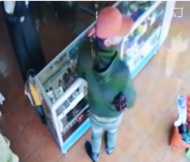 Ladrón roba 20 celulares en Teopisca