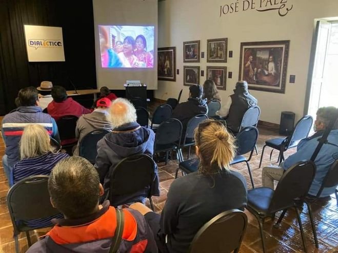 Realizan Foro Dialéctico en el Museo Jtatik Samuel