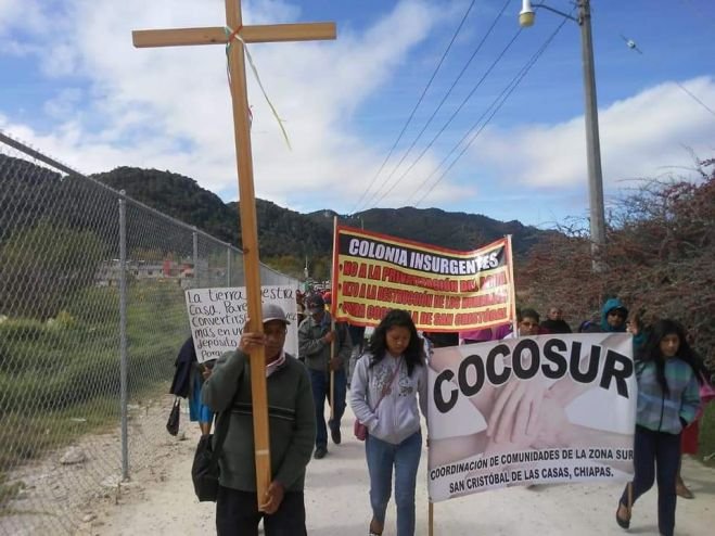 Marchan para concientizar sobre el cuidado de los humedales de montaña