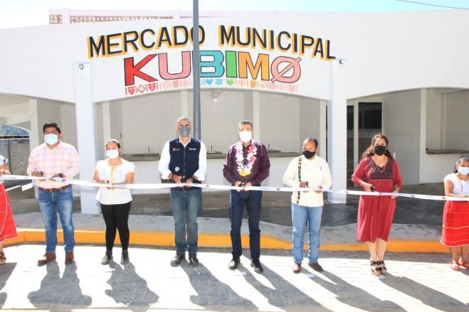 *Entrega Rutilio Escandón el nuevo Mercado Público Municipal "Kubimo" al pueblo de Ocotepec* 