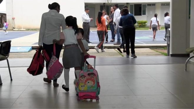 Reinician clases m&aacute;s de un mill&oacute;n 800 mil estudiantes chiapanecos