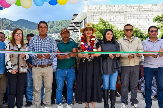 Inaugura Fabiola Ricci calles pavimentadas en R&iacute;o San Juan y refrenda compromiso con el desarrollo de las colonias