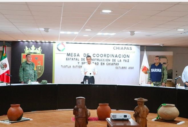 Rutilio Escand&oacute;n pide mantener actitud responsable para evitar rebrote de COVID-19