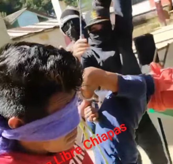 Habitantes exigen la aparición de 5 millones de pesos de la administración y acusan a la alcaldesa y a su esposo de desvío de recursos.