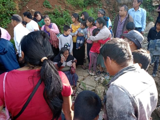 Volcadura deja 3 lesionados en San Cristóbal de Las Casas 