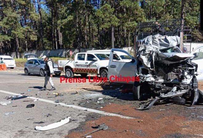 Cinco lesionados deja aparatoso accidente