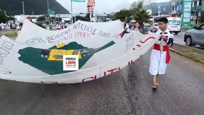 Normalistas alzan la voz por pueblos ind&iacute;genas