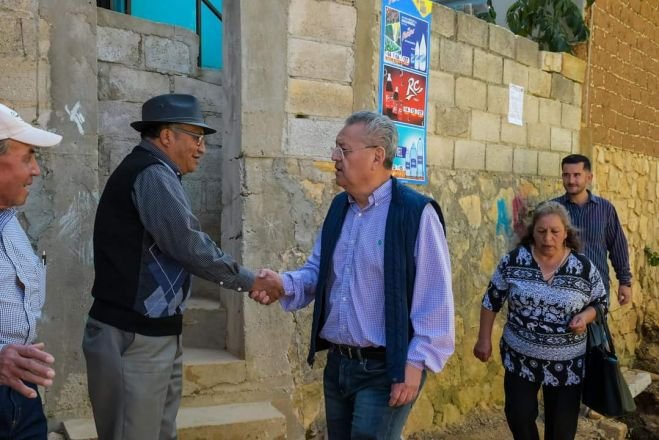 ALCALDE MDO JUNTO A VECINOS SUPERVISA OBRAS EN EJECUCIÓN EN EL BARRIO DE CUXTITALI