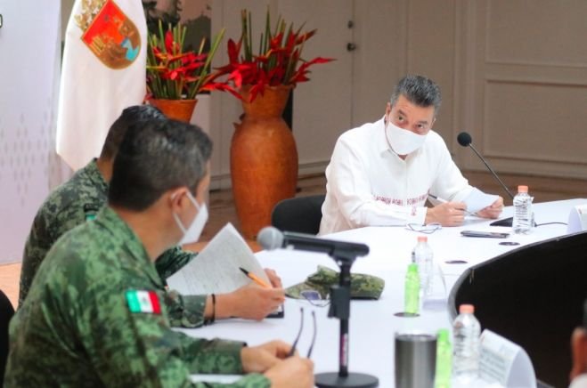 AÚN CON RESULTADOS FAVORABLES CONTRA EL COVID-19, EN CHIAPAS NO BAJAMOS LA GUARDIA: RUTILIO ESCANDÓN