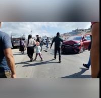 Choque deja dos lesionados en tramo San Crist&oacute;bal&ndash;Teopisca