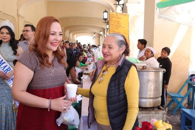 Fabiola Ricci Diestel, encabezó la inauguración oficial de la Feria del Tamal