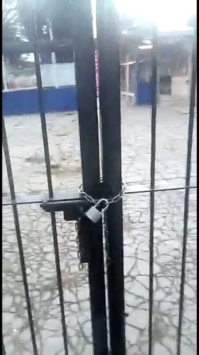 Maestros del Bloque Democr&aacute;tico cierran instituciones educativas en San Crist&oacute;bal