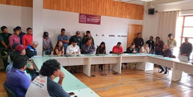 Se reúne Ayuntamiento de San Cristóbal con transportistas de agua en pipa, para fortalecer distribución responsable