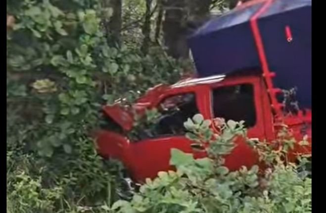 Tres lesionados tras accidente carretero en Huixtán