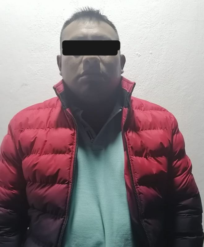Detienen a sujeto con arma de fuego de uso exclusivo del Ejército