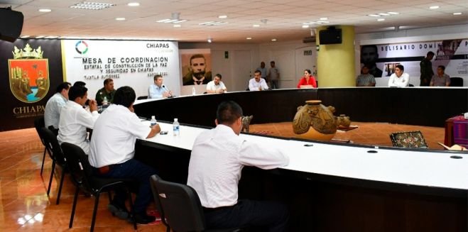 Se re&uacute;ne Ismael Brito con presidentes de Aldama y Chenalh&oacute;