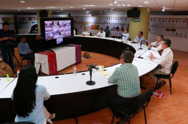 Convoca Rutilio Escand&oacute;n a alcaldesas y alcaldes a formar frente com&uacute;n ante emergencia sanitaria