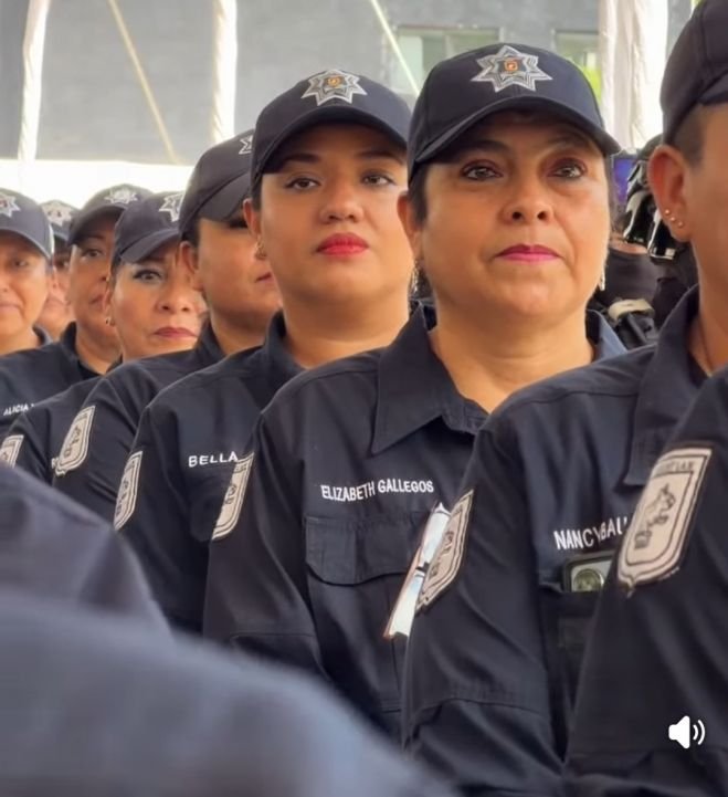 Eduardo Ram&iacute;rez entrega incentivos a polic&iacute;as de Tuxtla Guti&eacute;rrez con Certificado &Uacute;nico Policial