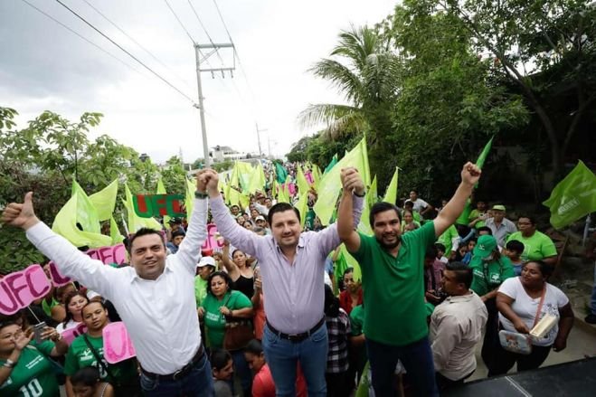 Impulsaremos más proyectos para fortalecer la educación en Chiapas: Fernando Castellanos