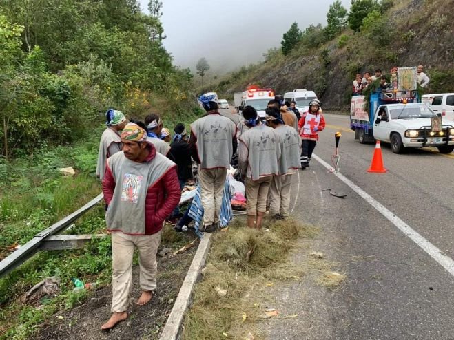 Se accidentan antorchistas en la de cuota SC-TUXTLA