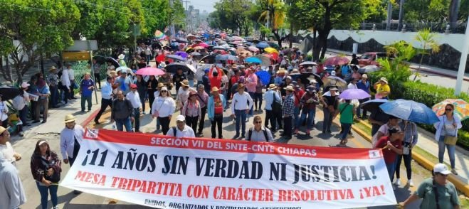 Sección VII del SNTE-CNTE realiza marcha estatal en Chiapas