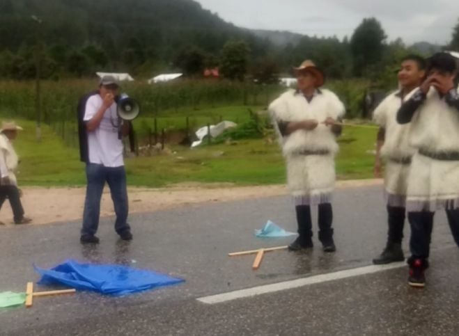 Realizan bloqueo para exigir sentencia máxima para secuestradores de una menor de edad