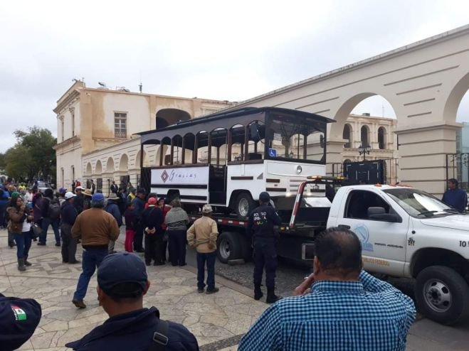 Aseguran vehículo turístico "El Próspero" por trabajar de forma ilegal
