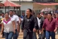 Eduardo Ram&iacute;rez Aguilar inaugura sistema de agua potable en Frontera Corozal, Ocosingo