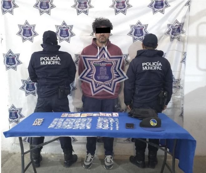 Policía Municipal asegura a presunto narcomenudista en el Centro de San Cristóbal