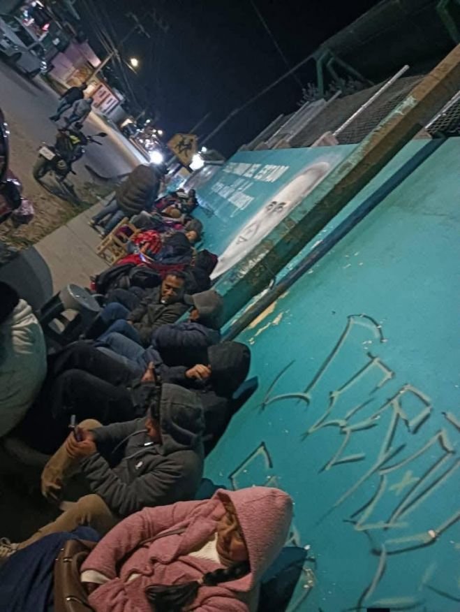 Padres de familia denuncian negativa en entrega de fichas en primaria José Castillo Tielemans