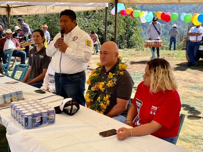 *SAN ANTONIO EL PINAR RECIBE A PANCHO MARTÍNEZ COMO EL GANADOR ANTICIPADO DE LOS COMICIOS DEL 2 DE JUNIO.*