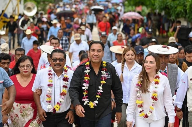 Desde Maravilla Tenejapa, Eduardo Ramírez reitera compromiso de gobernar cerca del pueblo