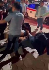Percance vial termina en batalla campal en la colonia Revoluci&oacute;n Mexicana