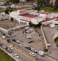 Un antes y un despu&eacute;s en las afueras del Hospital de Las Culturas