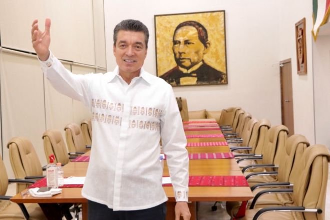 Entregamos apoyos alimentarios para que la gente más vulnerable no salga de casa: Rutilio Escandón