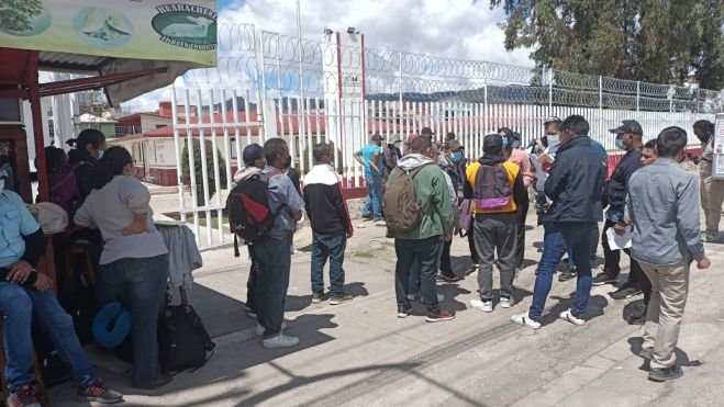 Migrantes se manifiestan  en el INM de San Cristóbal de Las Casas