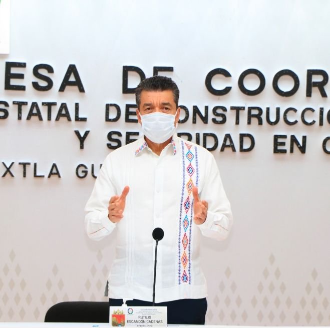 Aeronaves oficiales se usan para atender emergencia sanitaria en zonas de difícil acceso: Rutilio Escandón