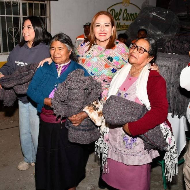 Gobierno Municipal lleva apoyo invernal a familias de San Jos&eacute; Buenavista Oriente