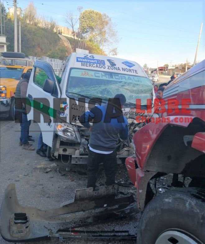 UN LESIONADO Y MILES DE PESOS EN DA&Ntilde;OS DEJA ACCIDENTE