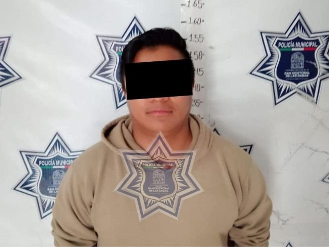 Detienen a masculino por falta administrativa, coincide con el el taxista reportado en redes sociales como desaparecido
