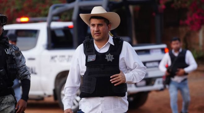 Asesinan al alcalde independiente de Uruapan, Carlos Alberto Manzo Rodríguez