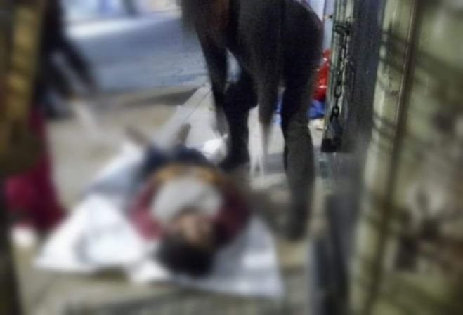 Policía Municipal atiende reporte de persona sin signos vitales en Barrio de Mexicanos; era enfermo alcohólico