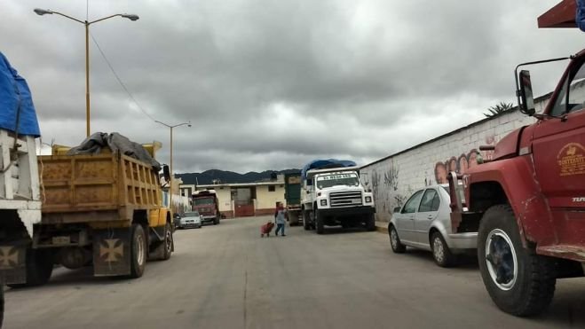 Habitantes de Paste impiden el paso a camiones recolectores de basura