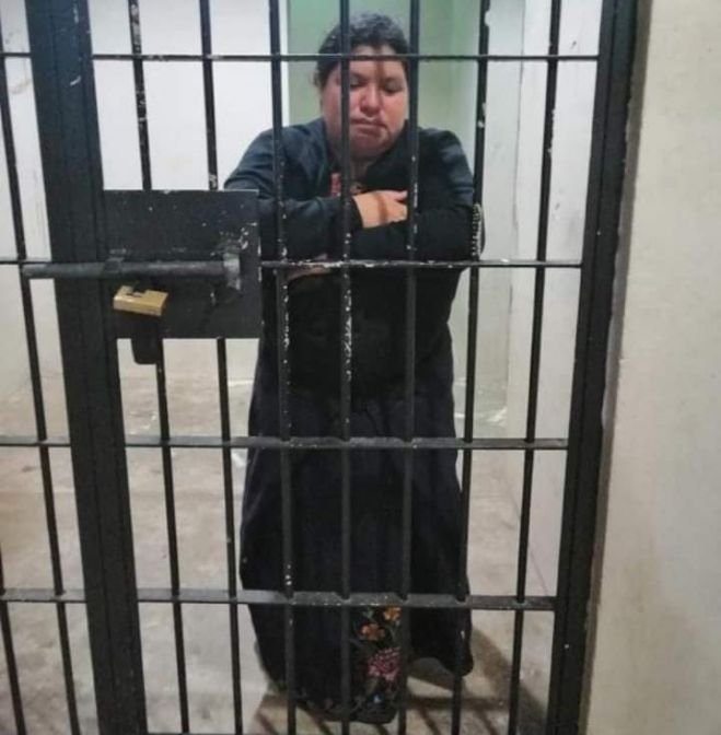 Encarcelan a mujer en Zinacantán por presunta infidelidad