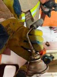Explota soplete de gas y deja dos personas lesionadas en San Crist&oacute;bal