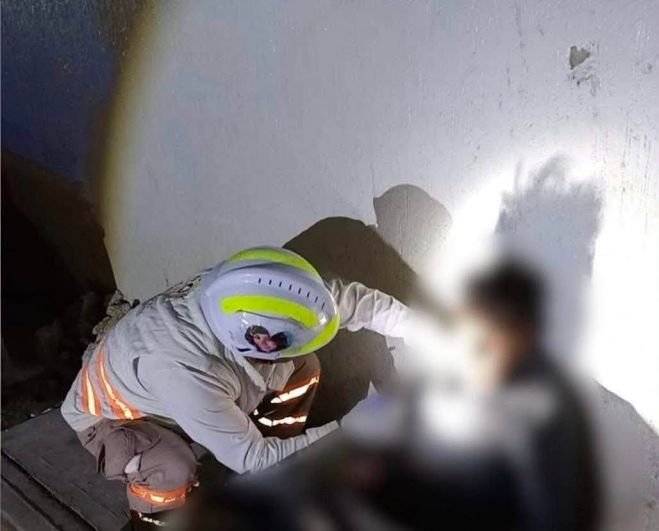 Localizan a hombre sin vida en la vía pública 